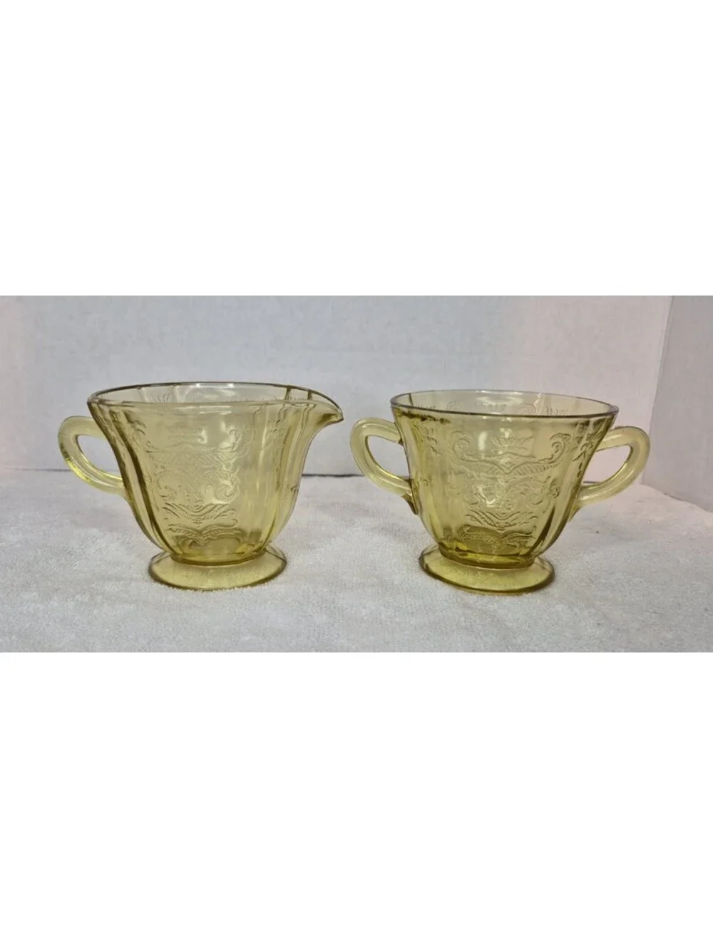1930'S Federal Depression Glass Madrid pattern creamer and sugar